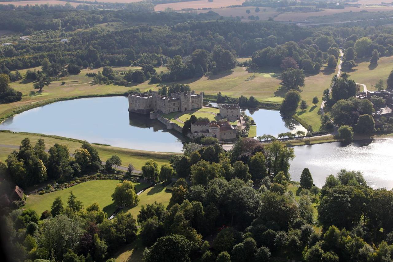 Leeds Castle Maiden'S Tower Bed & Breakfast Maidstone Bagian luar foto